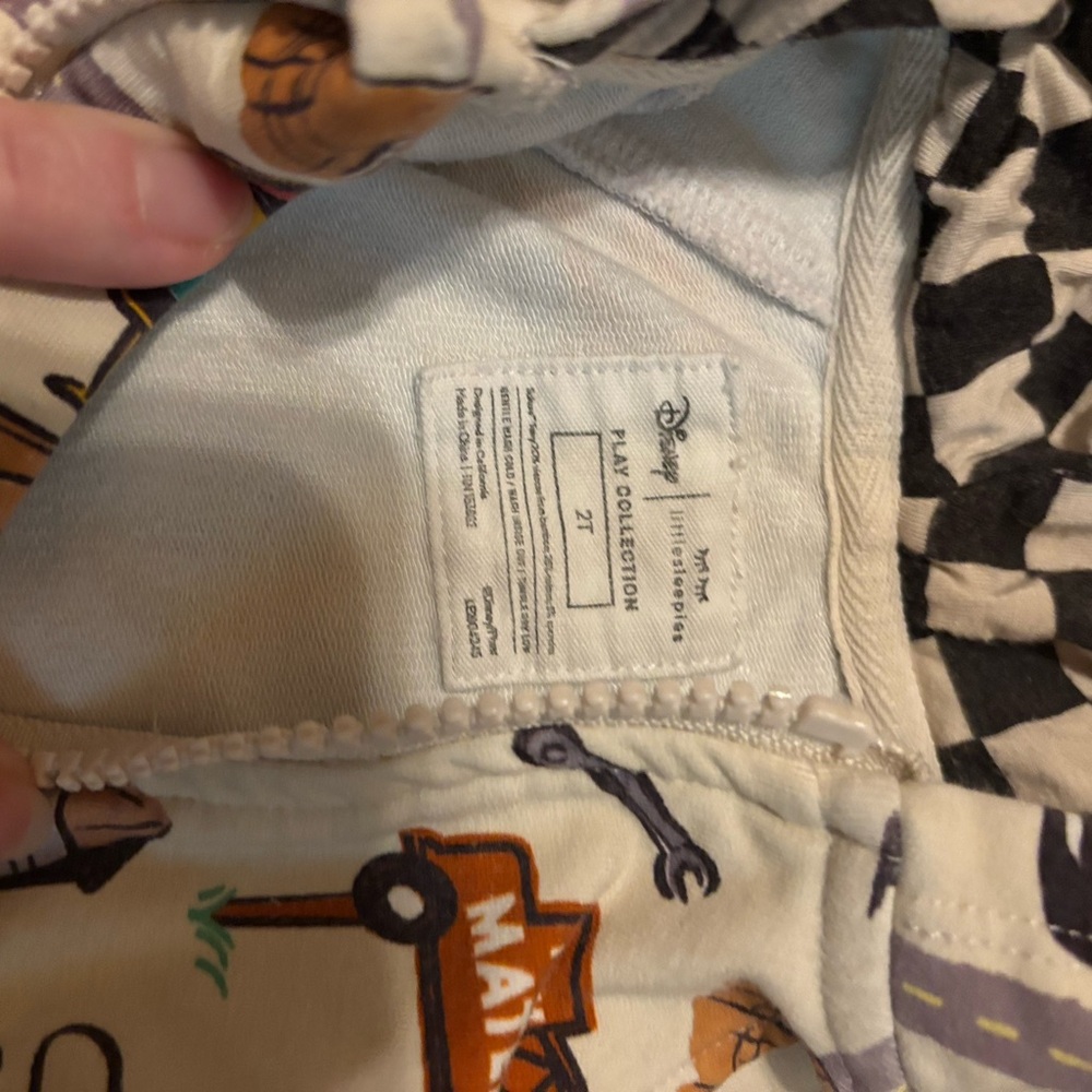 Cars 🚘 Radiator Springs Little Sleepies Hoodie - Picture 3 of 3